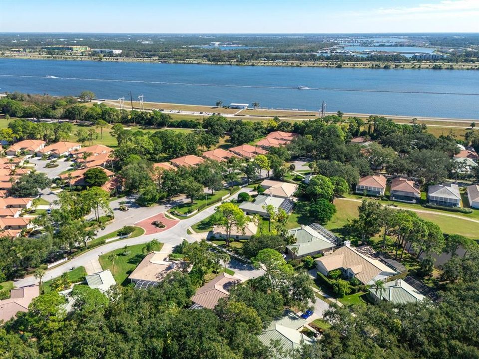 Activo con contrato: $525,000 (3 camas, 2 baños, 1948 Pies cuadrados)