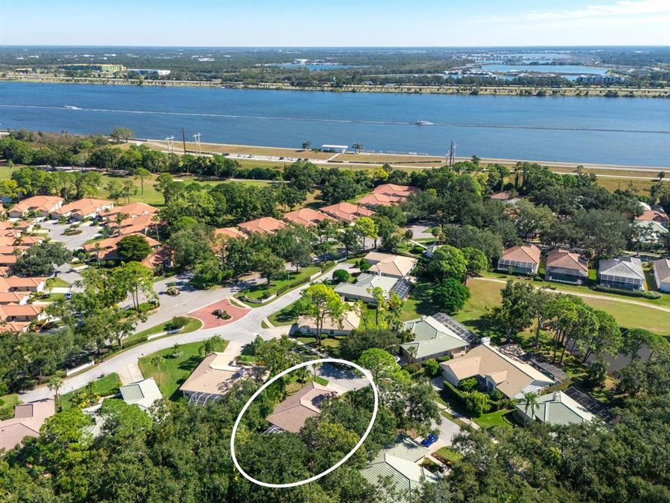 Activo con contrato: $525,000 (3 camas, 2 baños, 1948 Pies cuadrados)