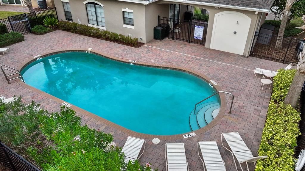 En Venta: $299,000 (3 camas, 2 baños, 2032 Pies cuadrados)