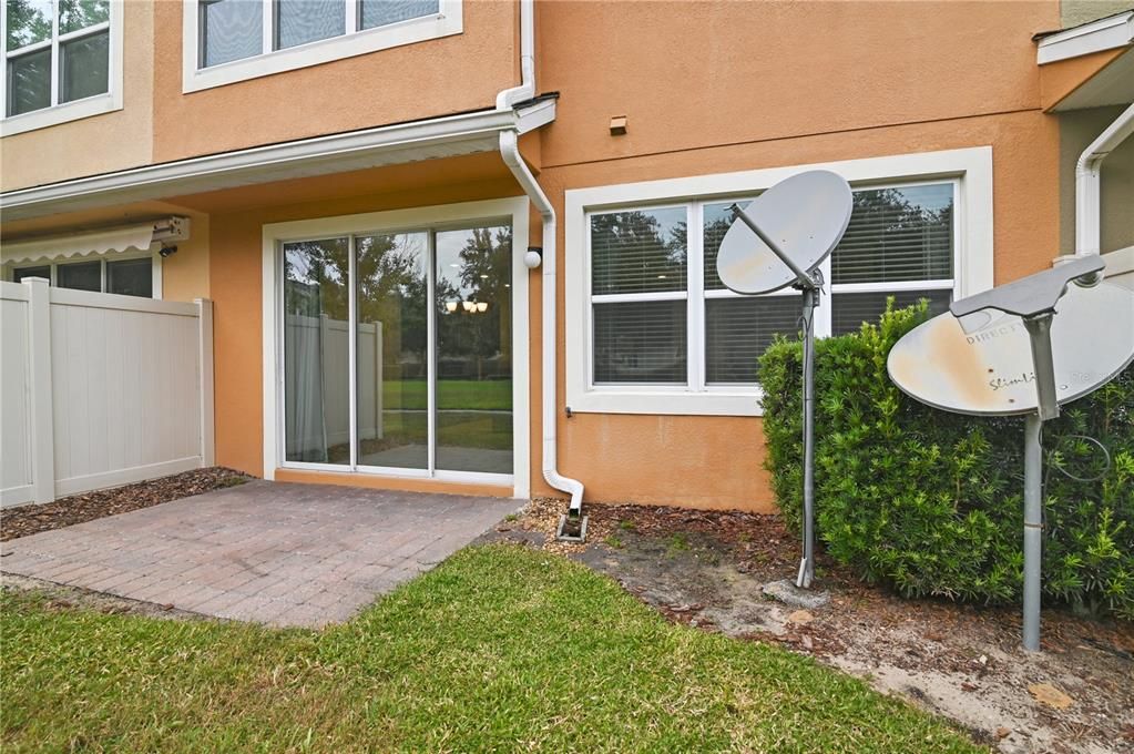 En Venta: $299,000 (3 camas, 2 baños, 2032 Pies cuadrados)