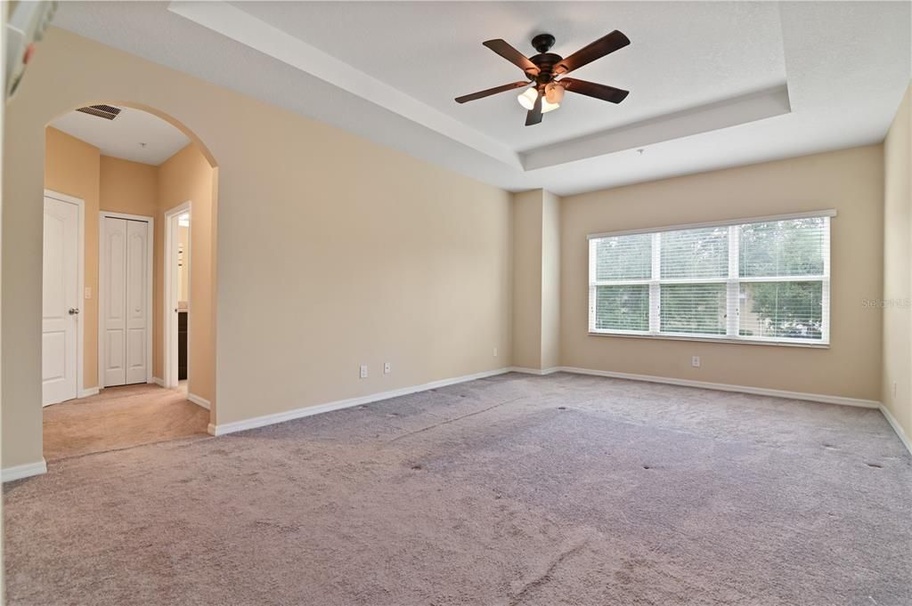 En Venta: $299,000 (3 camas, 2 baños, 2032 Pies cuadrados)