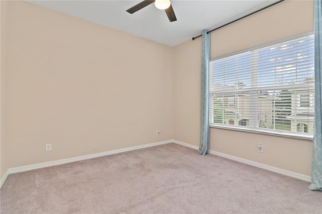 En Venta: $299,000 (3 camas, 2 baños, 2032 Pies cuadrados)