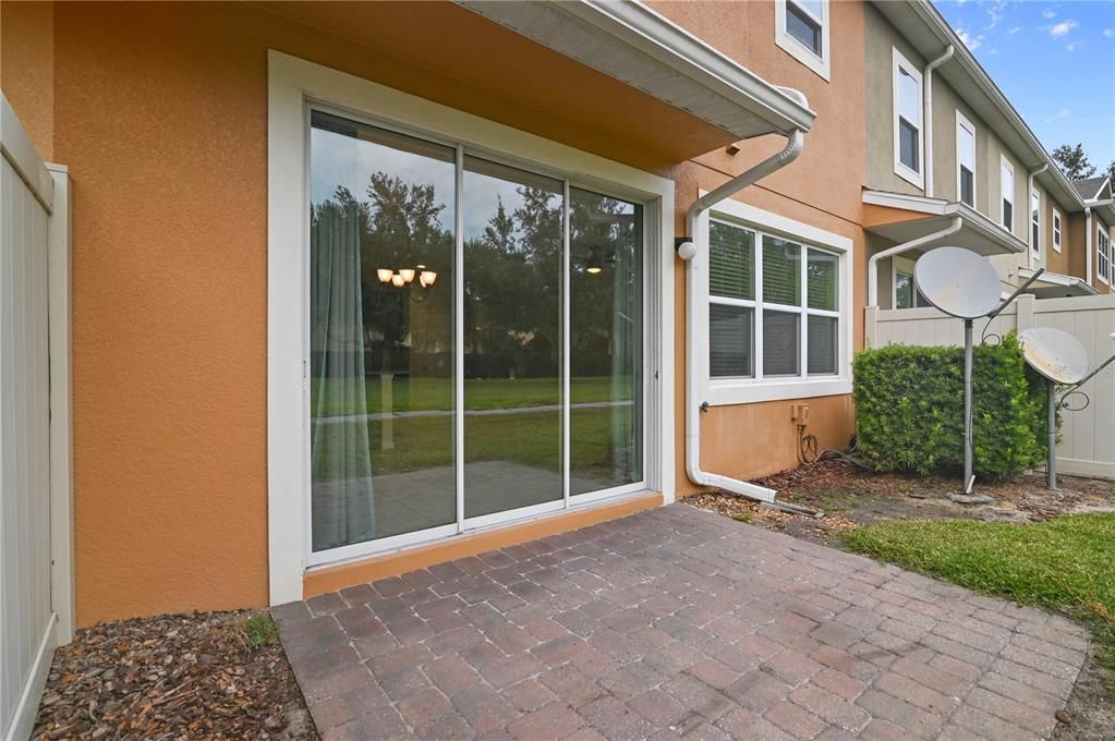 En Venta: $299,000 (3 camas, 2 baños, 2032 Pies cuadrados)