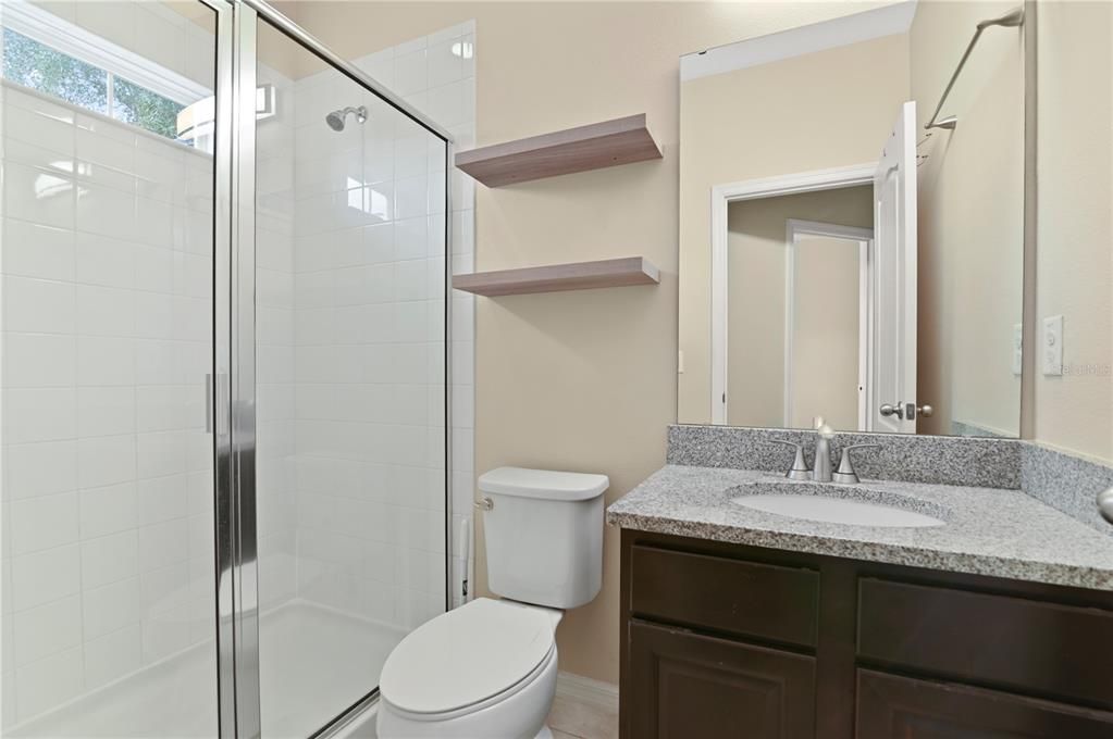 En Venta: $299,000 (3 camas, 2 baños, 2032 Pies cuadrados)