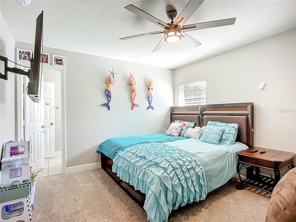 For Sale: $559,000 (5 beds, 3 baths, 3090 Square Feet)