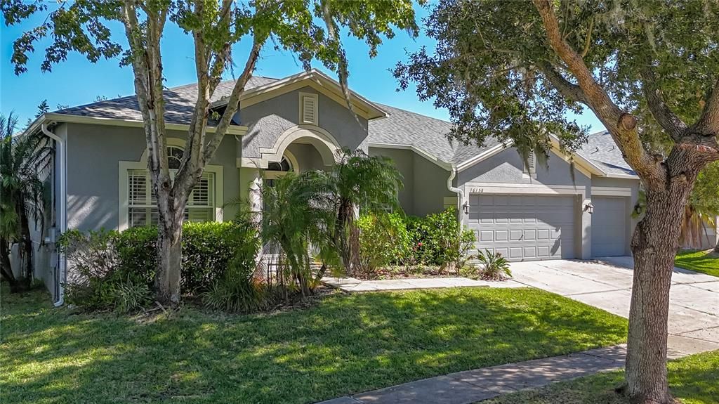 For Sale: $559,000 (5 beds, 3 baths, 3090 Square Feet)