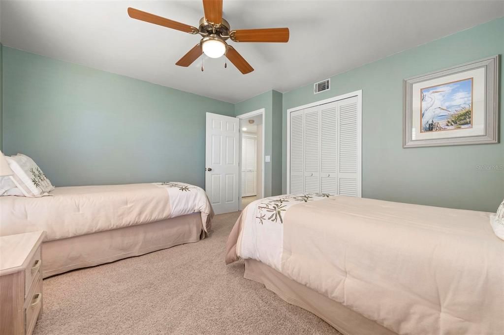 待售: $525,000 (3 贝兹, 2 浴室, 1721 平方英尺)