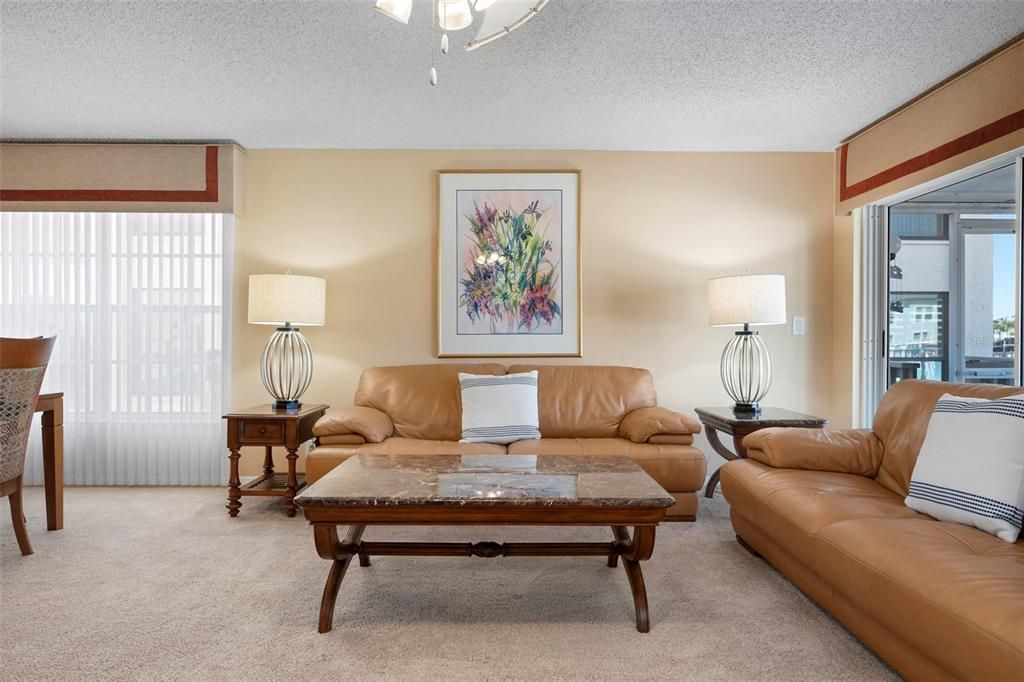 待售: $525,000 (3 贝兹, 2 浴室, 1721 平方英尺)