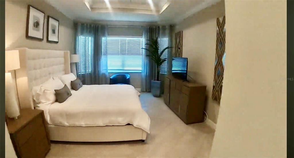 En Venta: $550,000 (4 camas, 2 baños, 2127 Pies cuadrados)