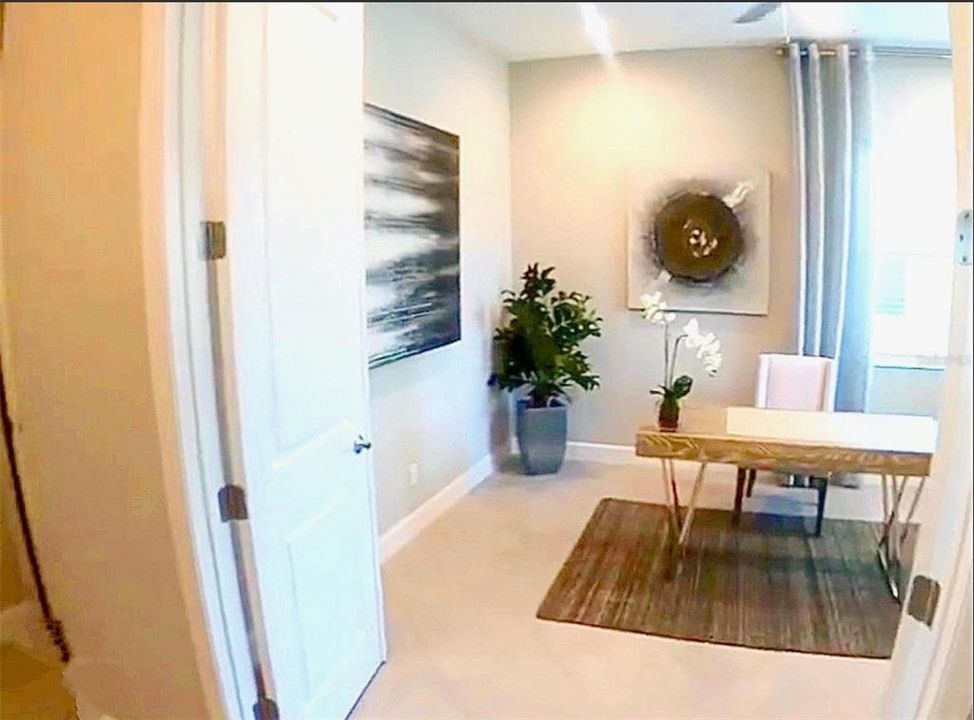 En Venta: $550,000 (4 camas, 2 baños, 2127 Pies cuadrados)