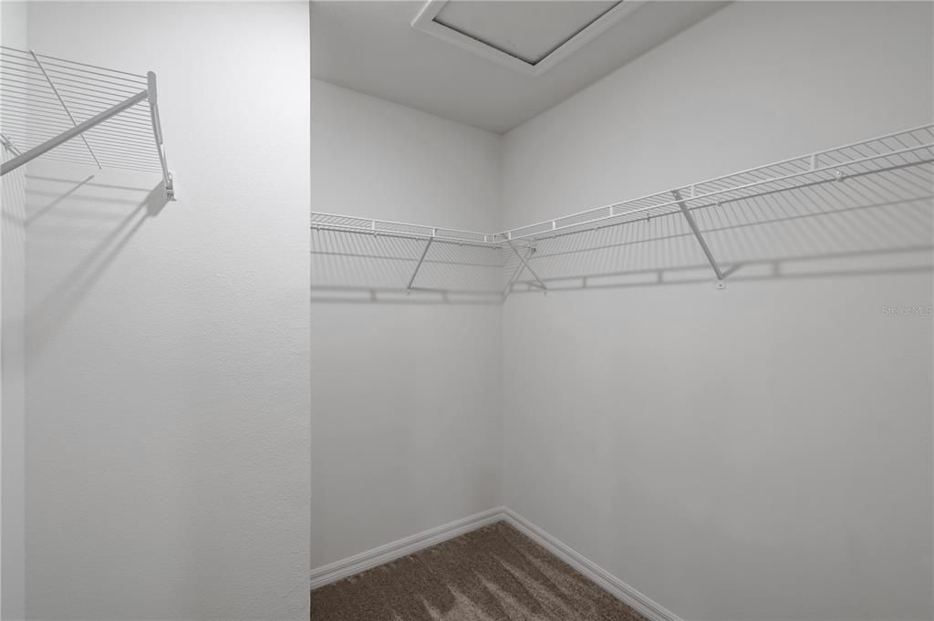 Active With Contract: $266,900 (3 beds, 2 baths, 1795 Square Feet)