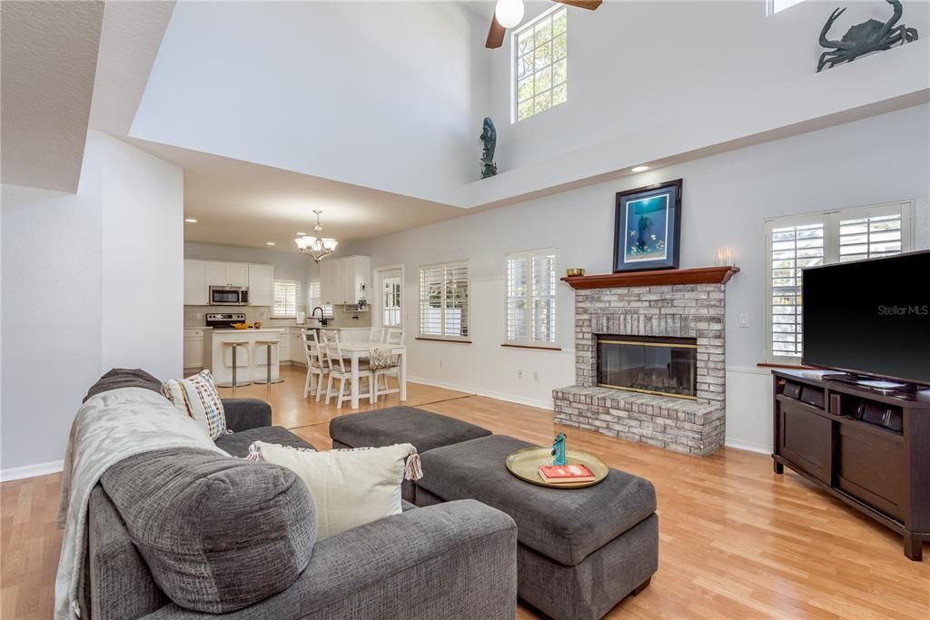 Active With Contract: $599,900 (3 beds, 2 baths, 2429 Square Feet)