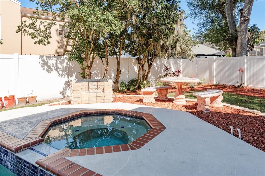 Active With Contract: $599,900 (3 beds, 2 baths, 2429 Square Feet)