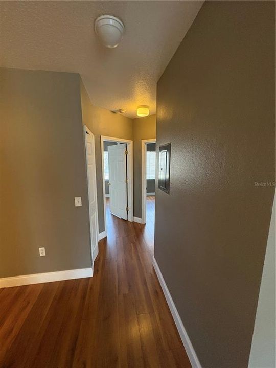 Active With Contract: $1,600 (3 beds, 2 baths, 1151 Square Feet)