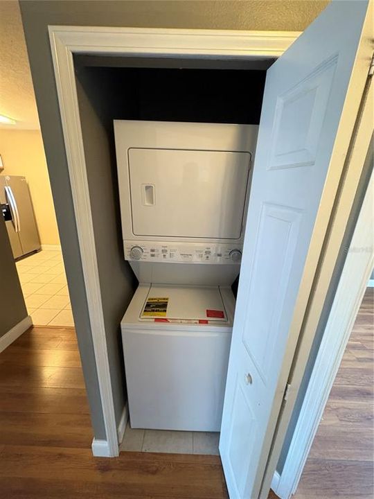 Active With Contract: $1,600 (3 beds, 2 baths, 1151 Square Feet)