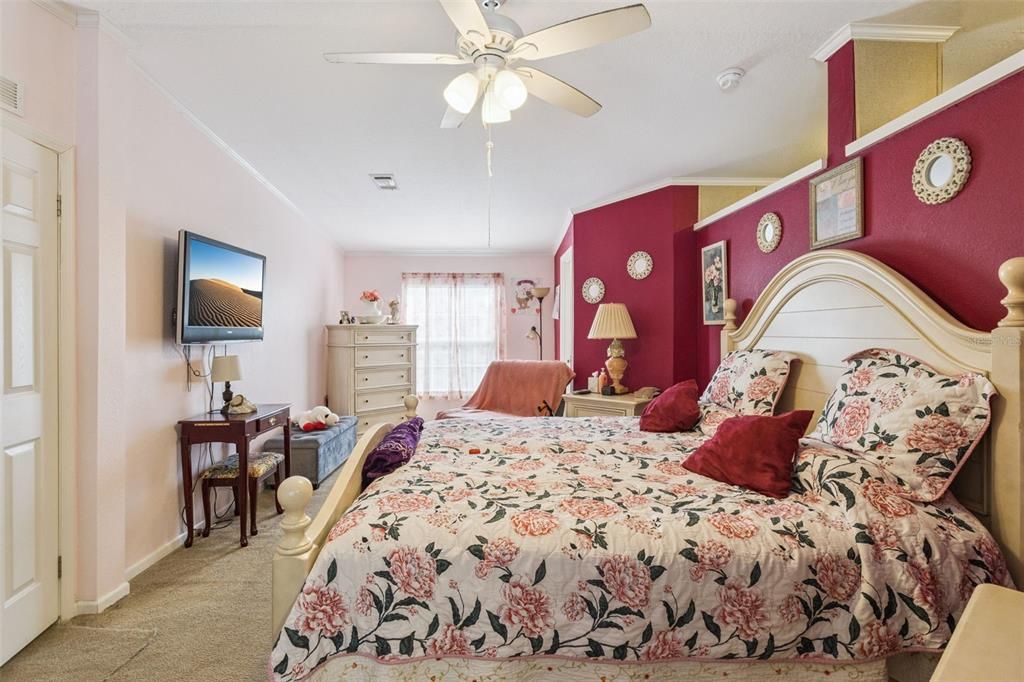 Activo con contrato: $195,000 (3 camas, 3 baños, 1728 Pies cuadrados)