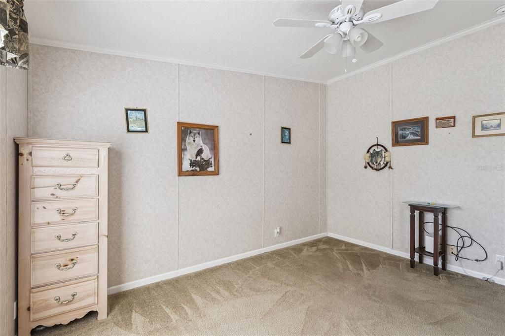 Activo con contrato: $195,000 (3 camas, 3 baños, 1728 Pies cuadrados)