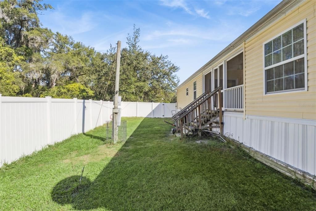 Activo con contrato: $195,000 (3 camas, 3 baños, 1728 Pies cuadrados)