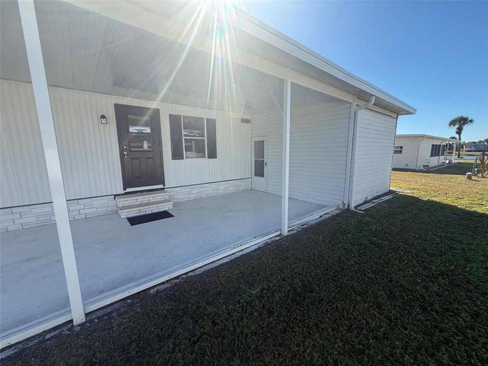 待售: $99,900 (2 贝兹, 2 浴室, 936 平方英尺)