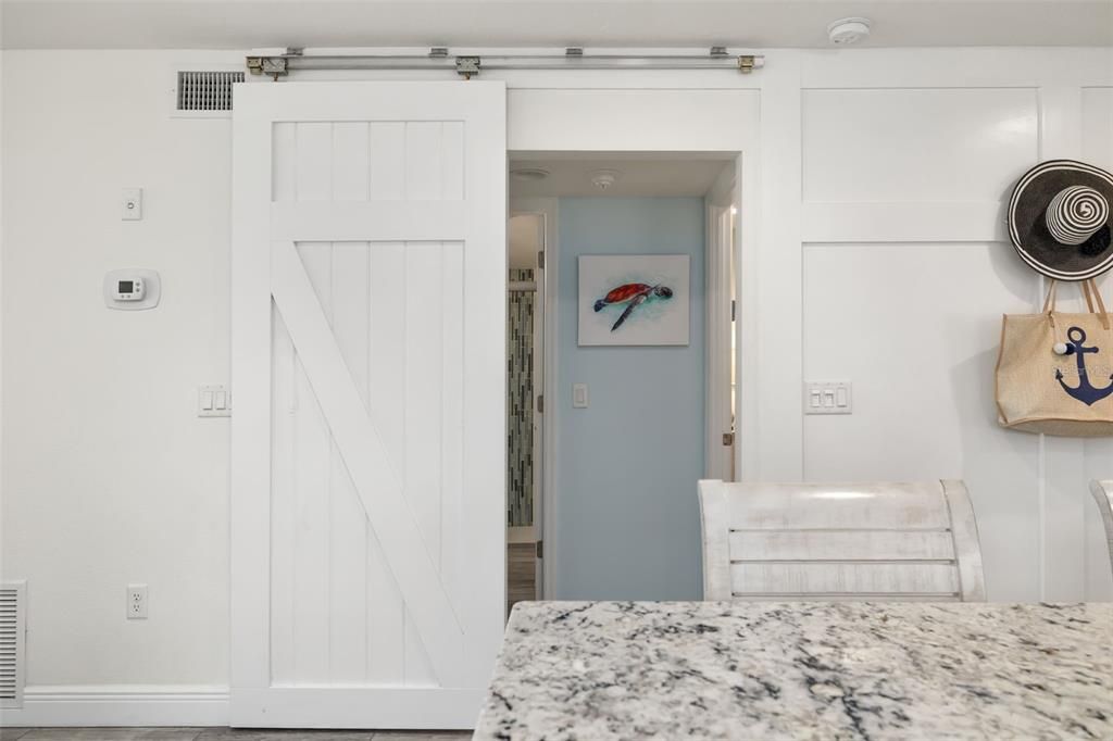 На продажу: $849,000 (2 спален, 2 ванн, 1267 Квадратных фут)