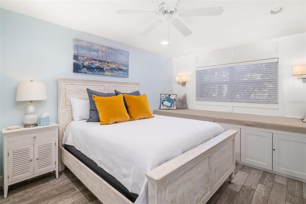 На продажу: $849,000 (2 спален, 2 ванн, 1267 Квадратных фут)