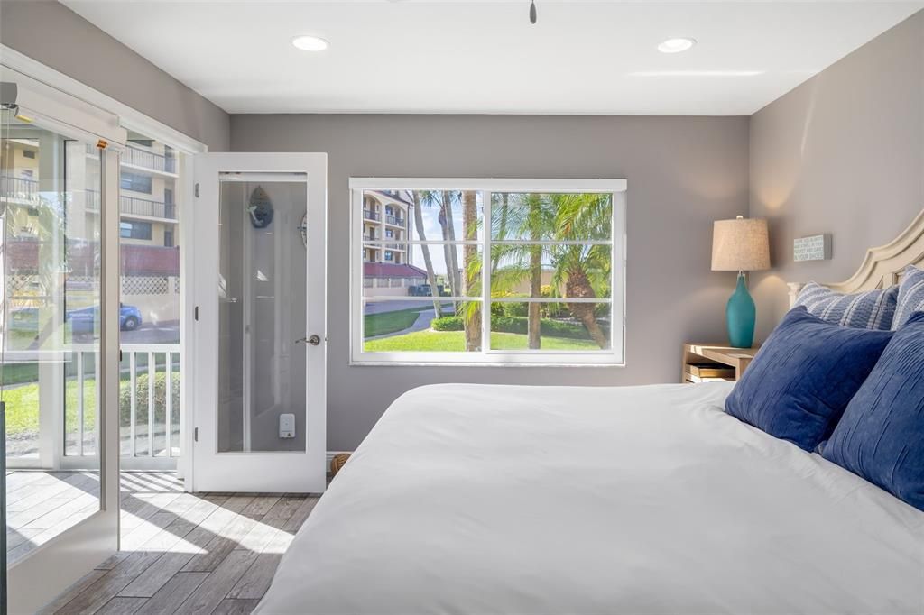 На продажу: $849,000 (2 спален, 2 ванн, 1267 Квадратных фут)