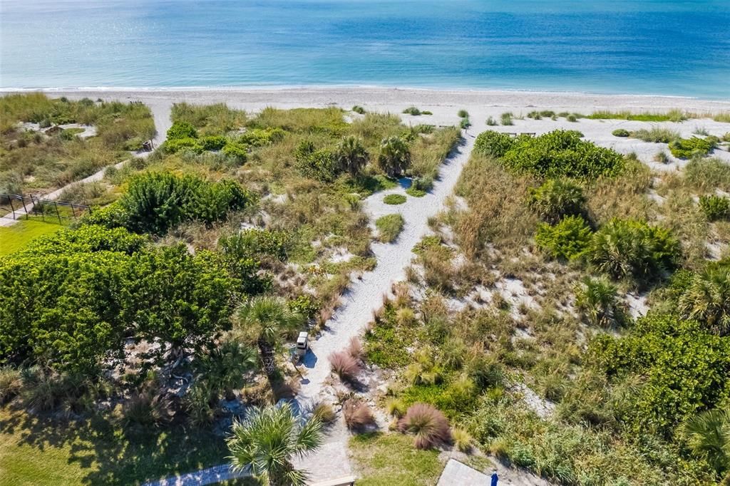 На продажу: $849,000 (2 спален, 2 ванн, 1267 Квадратных фут)