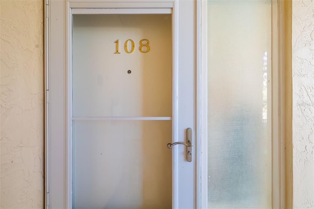 На продажу: $849,000 (2 спален, 2 ванн, 1267 Квадратных фут)