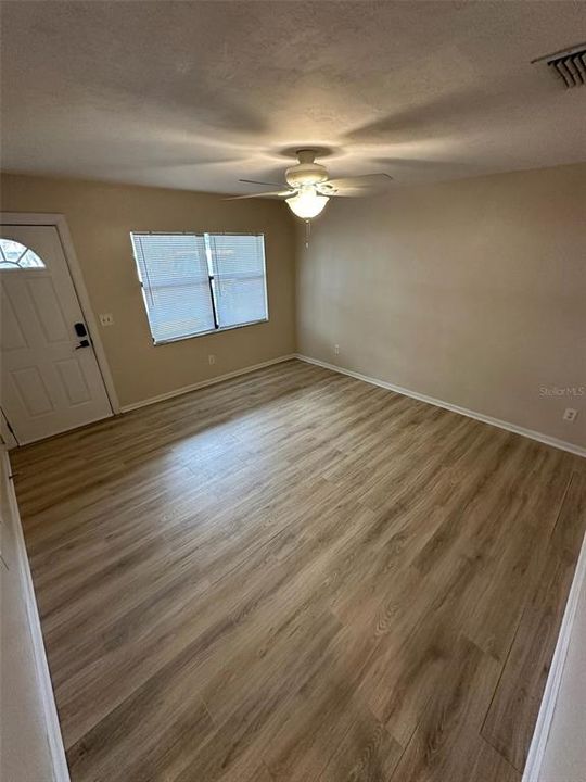 En Renta: $1,800 (3 camas, 1 baños, 1025 Pies cuadrados)