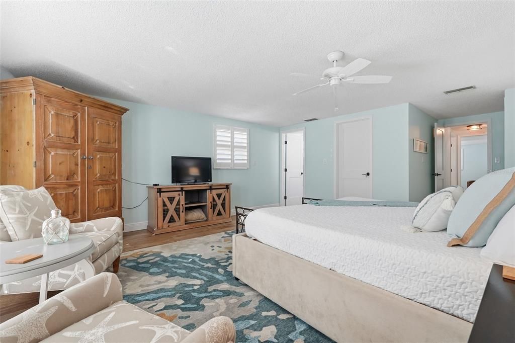 For Sale: $425,000 (2 beds, 2 baths, 1752 Square Feet)