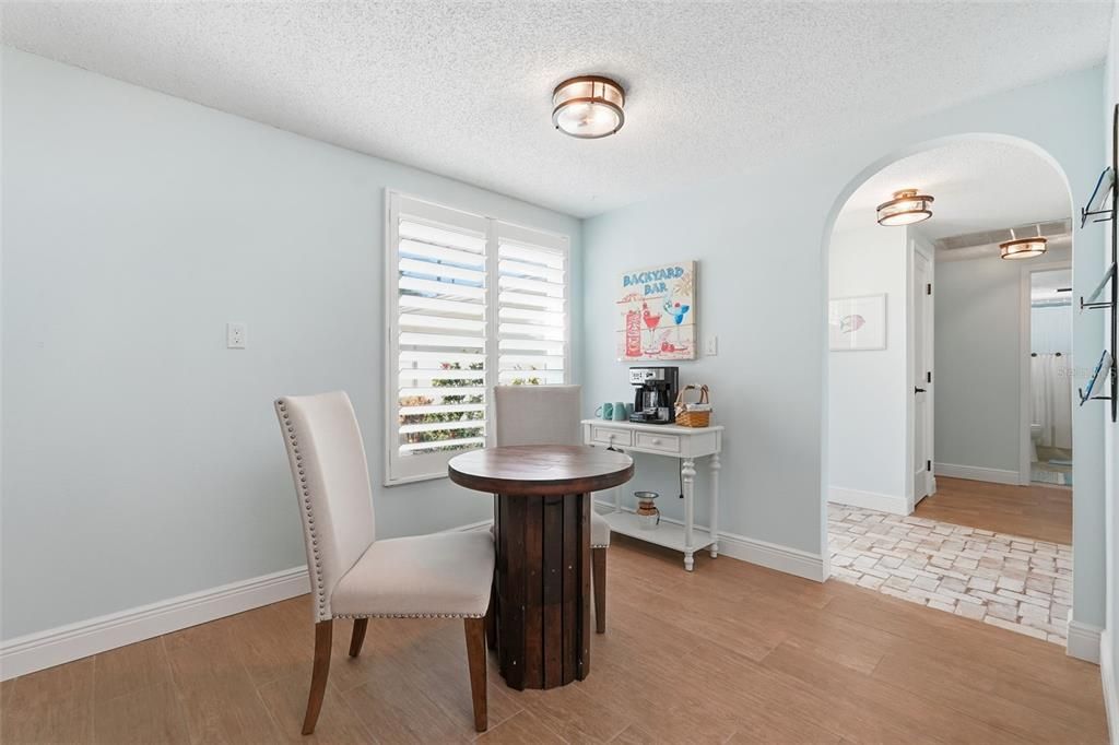 For Sale: $425,000 (2 beds, 2 baths, 1752 Square Feet)