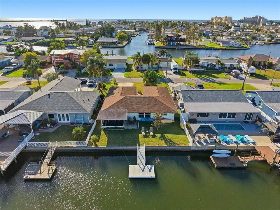 For Sale: $425,000 (2 beds, 2 baths, 1752 Square Feet)