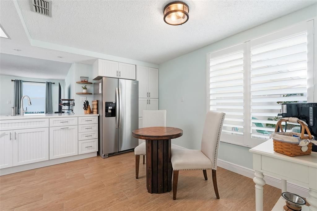 For Sale: $425,000 (2 beds, 2 baths, 1752 Square Feet)