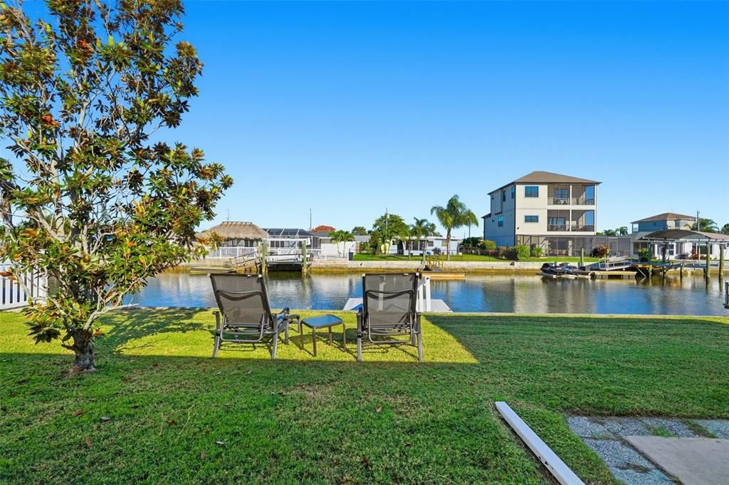 For Sale: $425,000 (2 beds, 2 baths, 1752 Square Feet)