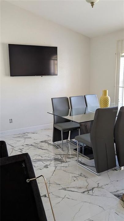 В аренду: $2,100 (3 спален, 2 ванн, 1752 Квадратных фут)