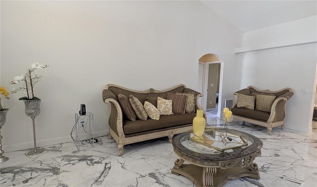 В аренду: $2,100 (3 спален, 2 ванн, 1752 Квадратных фут)