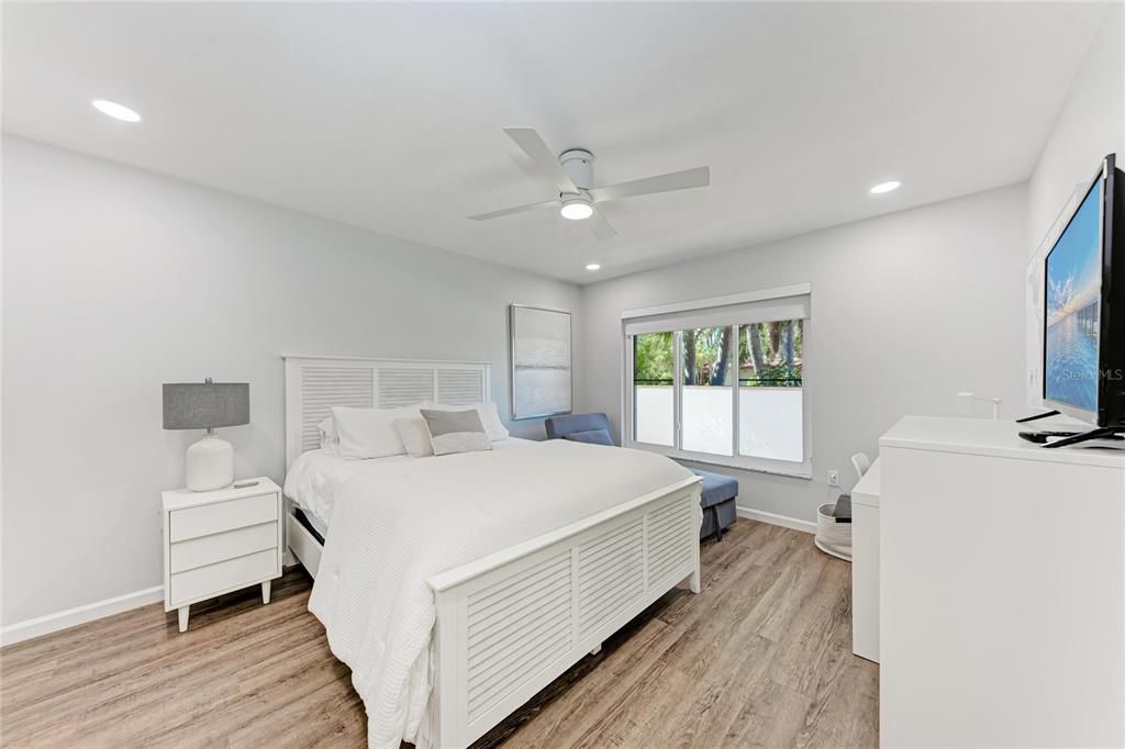 For Sale: $537,900 (3 beds, 2 baths, 2099 Square Feet)