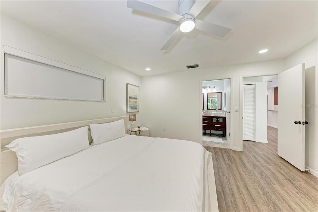 For Sale: $537,900 (3 beds, 2 baths, 2099 Square Feet)