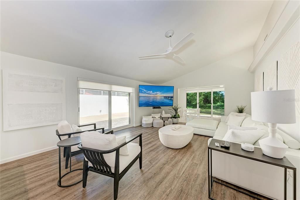 For Sale: $537,900 (3 beds, 2 baths, 2099 Square Feet)