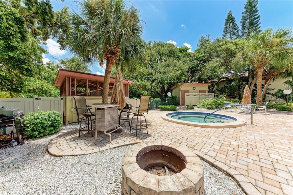 For Sale: $537,900 (3 beds, 2 baths, 2099 Square Feet)