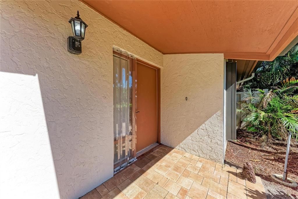 For Sale: $537,900 (3 beds, 2 baths, 2099 Square Feet)