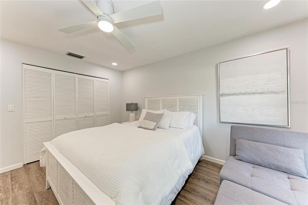 For Sale: $537,900 (3 beds, 2 baths, 2099 Square Feet)