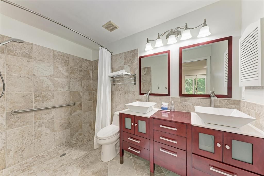 For Sale: $537,900 (3 beds, 2 baths, 2099 Square Feet)