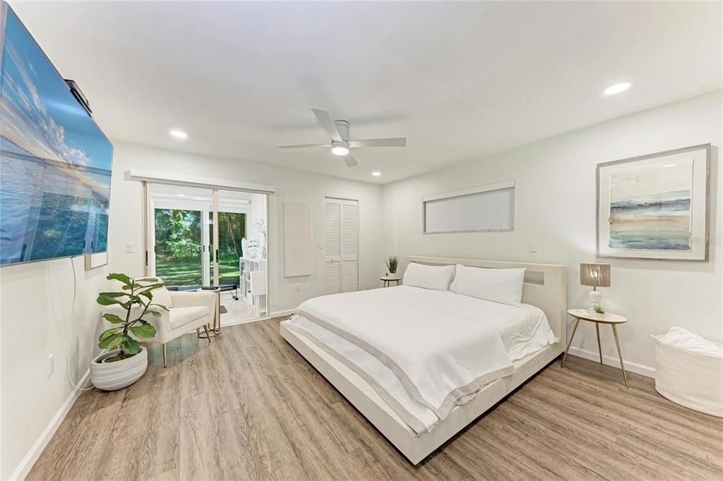 For Sale: $537,900 (3 beds, 2 baths, 2099 Square Feet)