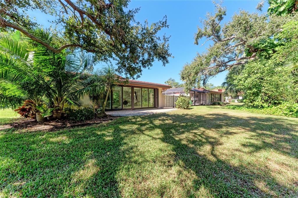 For Sale: $537,900 (3 beds, 2 baths, 2099 Square Feet)