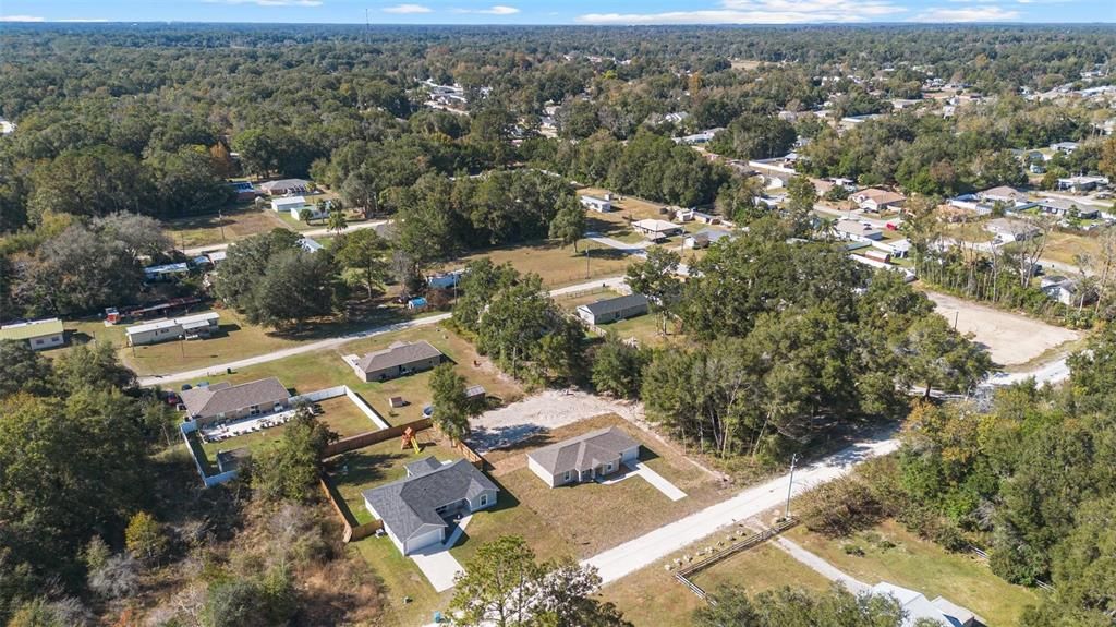 合同活跃: $224,900 (3 贝兹, 2 浴室, 1121 平方英尺)