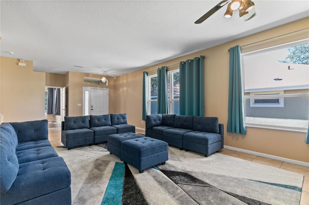 For Sale: $489,000 (3 beds, 2 baths, 2222 Square Feet)