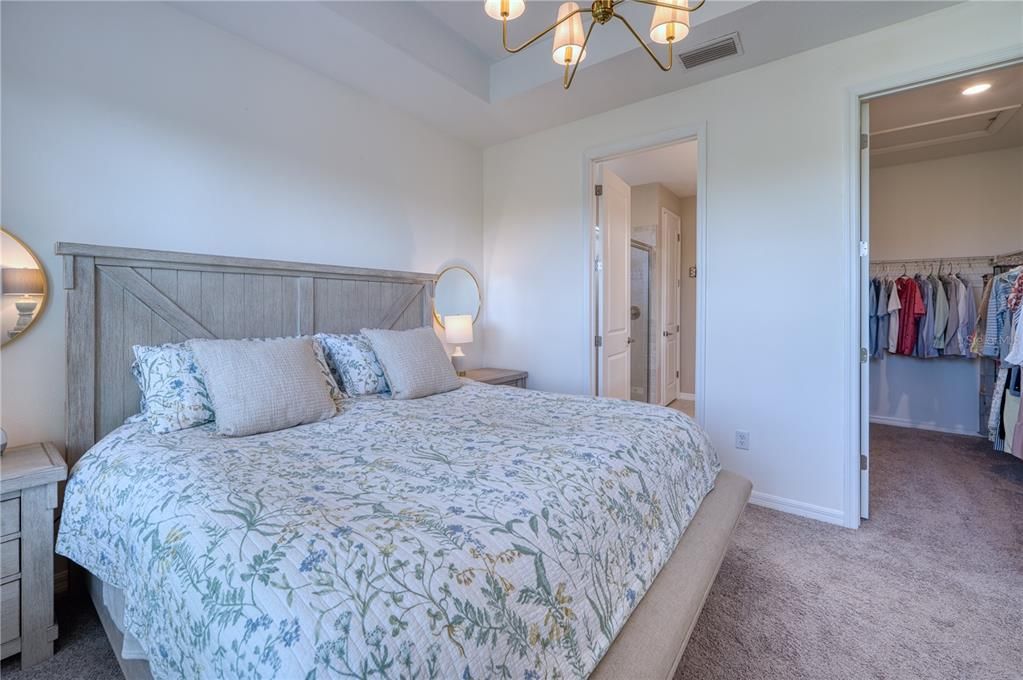 待售: $625,000 (4 贝兹, 2 浴室, 1783 平方英尺)