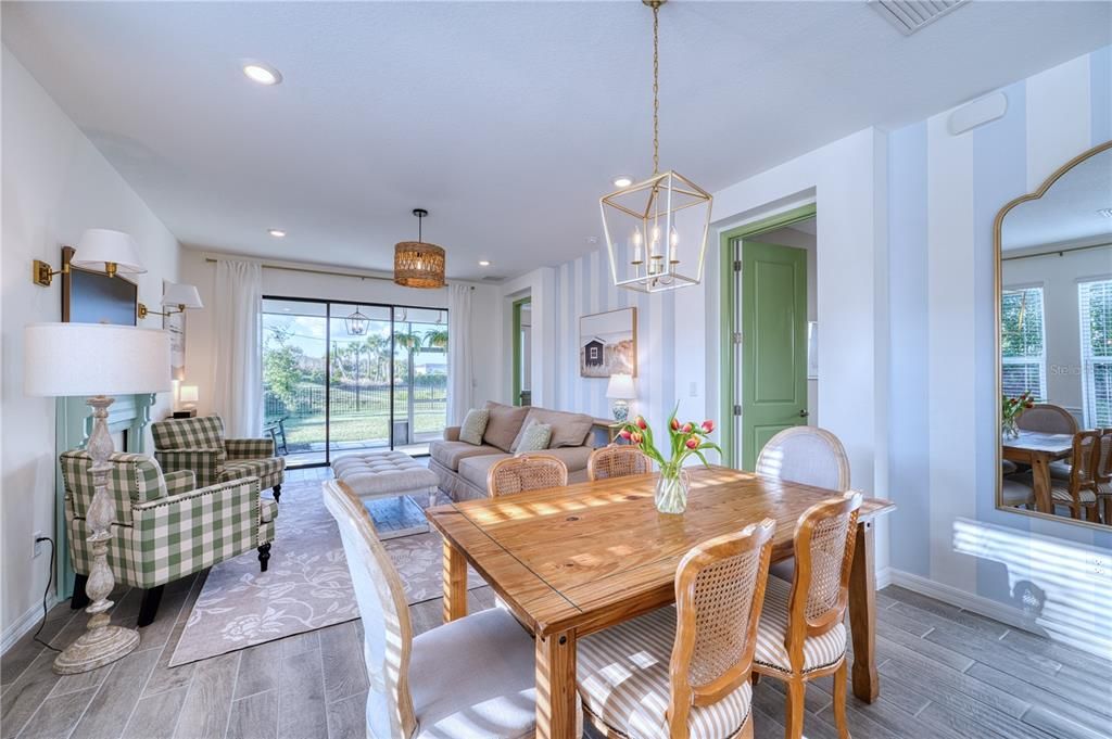 待售: $625,000 (4 贝兹, 2 浴室, 1783 平方英尺)