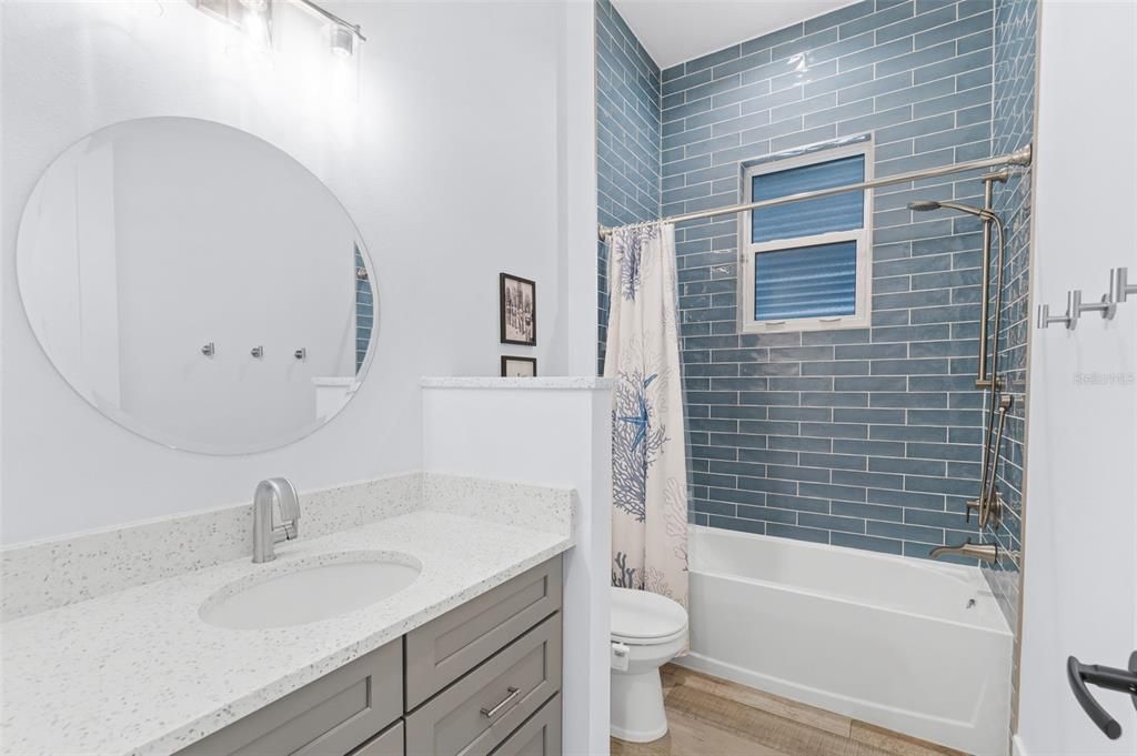 Activo con contrato: $1,595,000 (5 camas, 3 baños, 2484 Pies cuadrados)